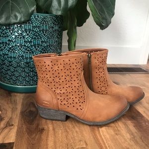 Billabong Bursting Sun Booties